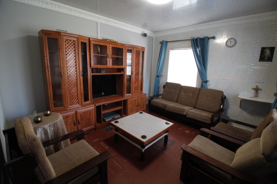 2 Bedroom Property for Sale in Bethelsdorp Eastern Cape